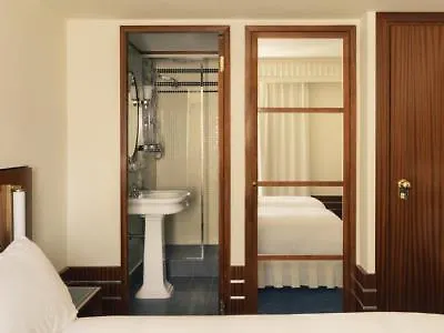 Des Grands Voyageurs 4* Parigi