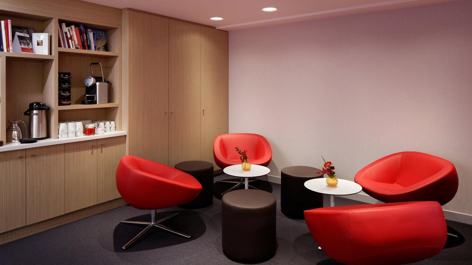Hotel Saint Germain Des Prés, An Ihg Parigi